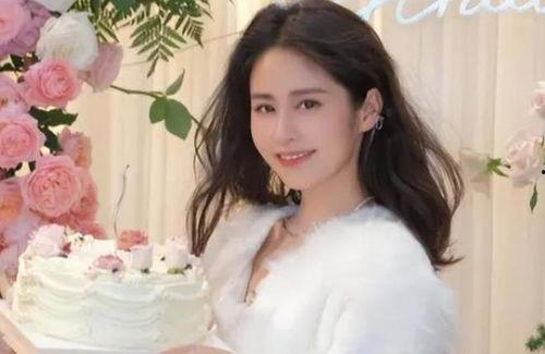 大瓜爆料颖儿视频,揭秘明星私生活背后的真实故事 第2张 大瓜爆料颖儿视频,揭秘明星私生活背后的真实故事 第2张